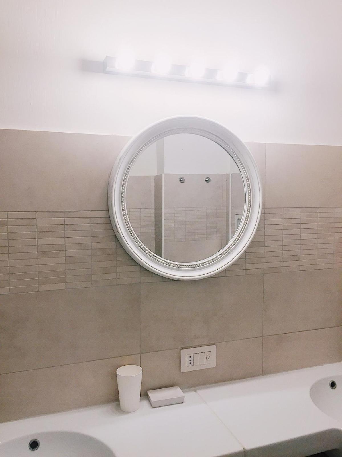 Stylish With Private Parking, Garden And Metro Apartment *