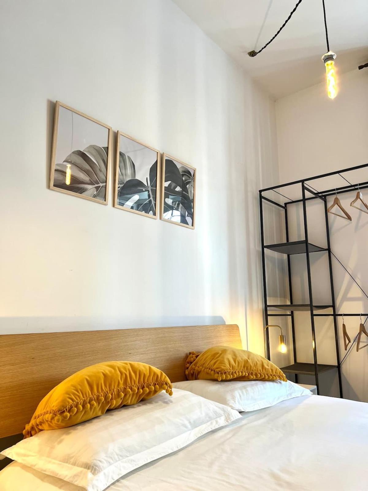 Apartment Stylish With Private Parking, Garden And Metro *